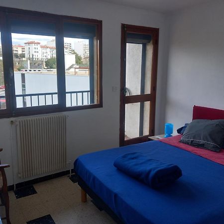 Chambre B1 Dans Un Appartement En Colocation Marselha Exterior foto