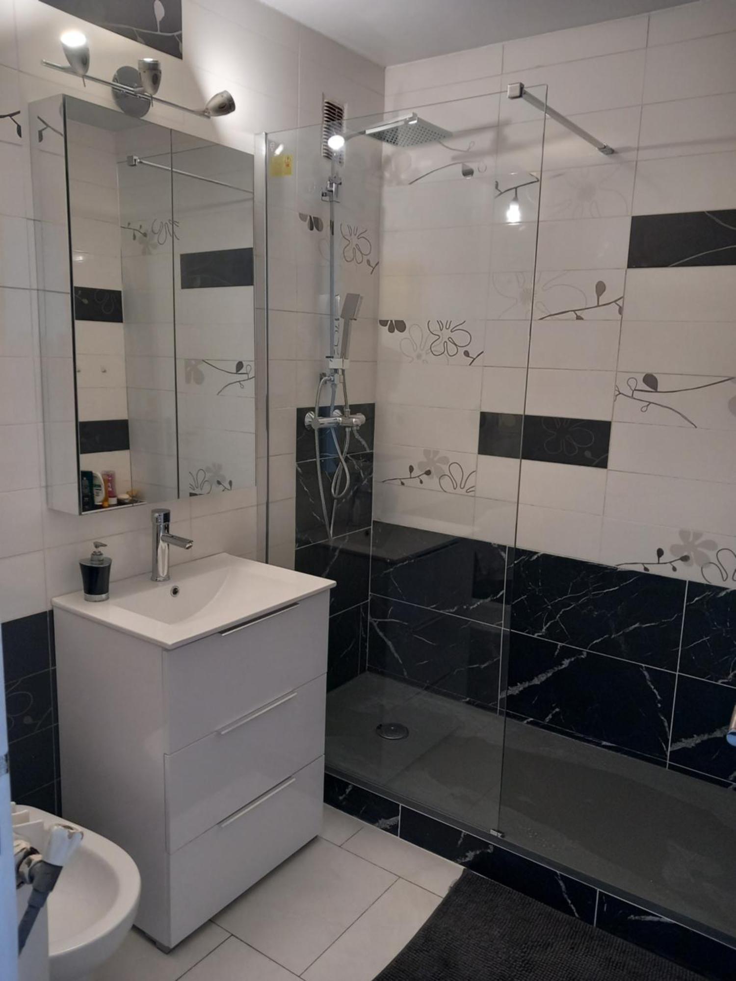 Chambre B1 Dans Un Appartement En Colocation Marselha Exterior foto